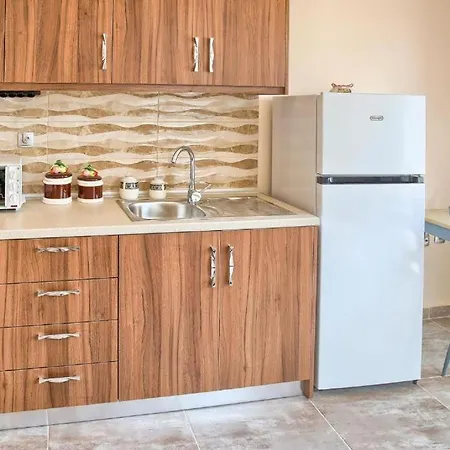 Despinas Seafront Apartments,haraki