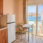 Despinas Seafront Apartments,haraki * Haraki