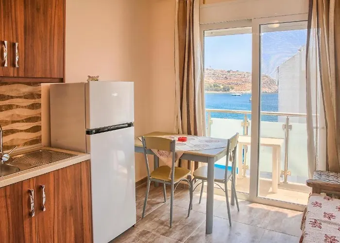 Despinas Seafront Apartments,haraki * Χαράκι