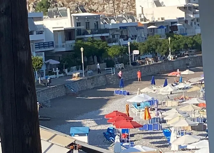 Despinas Seafront Apartments,haraki